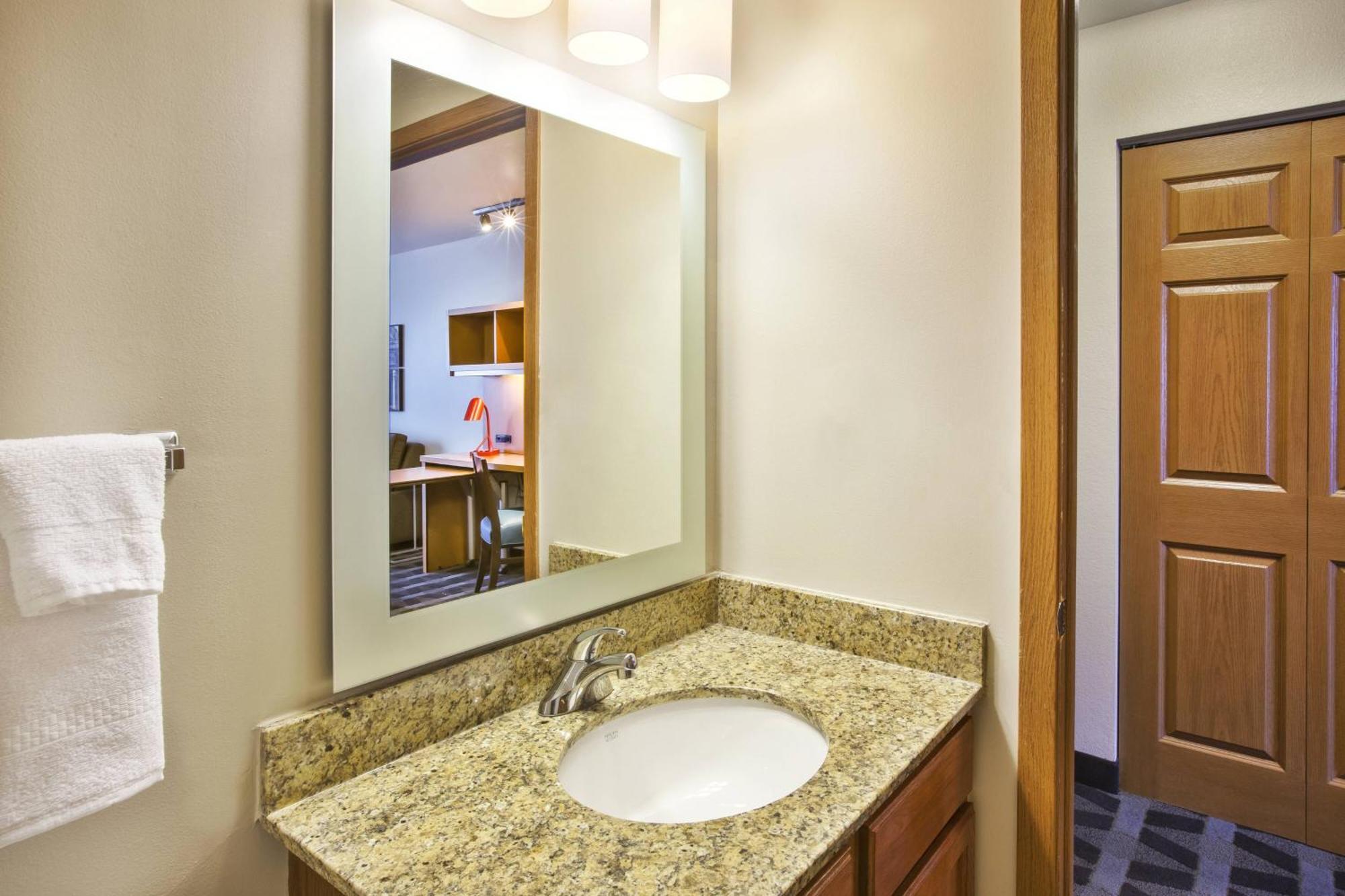 Hotel Towneplace Detroit Dearborn