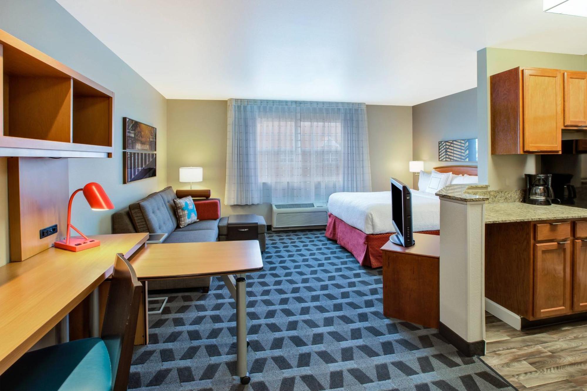 Towneplace Detroit Hotel 3*