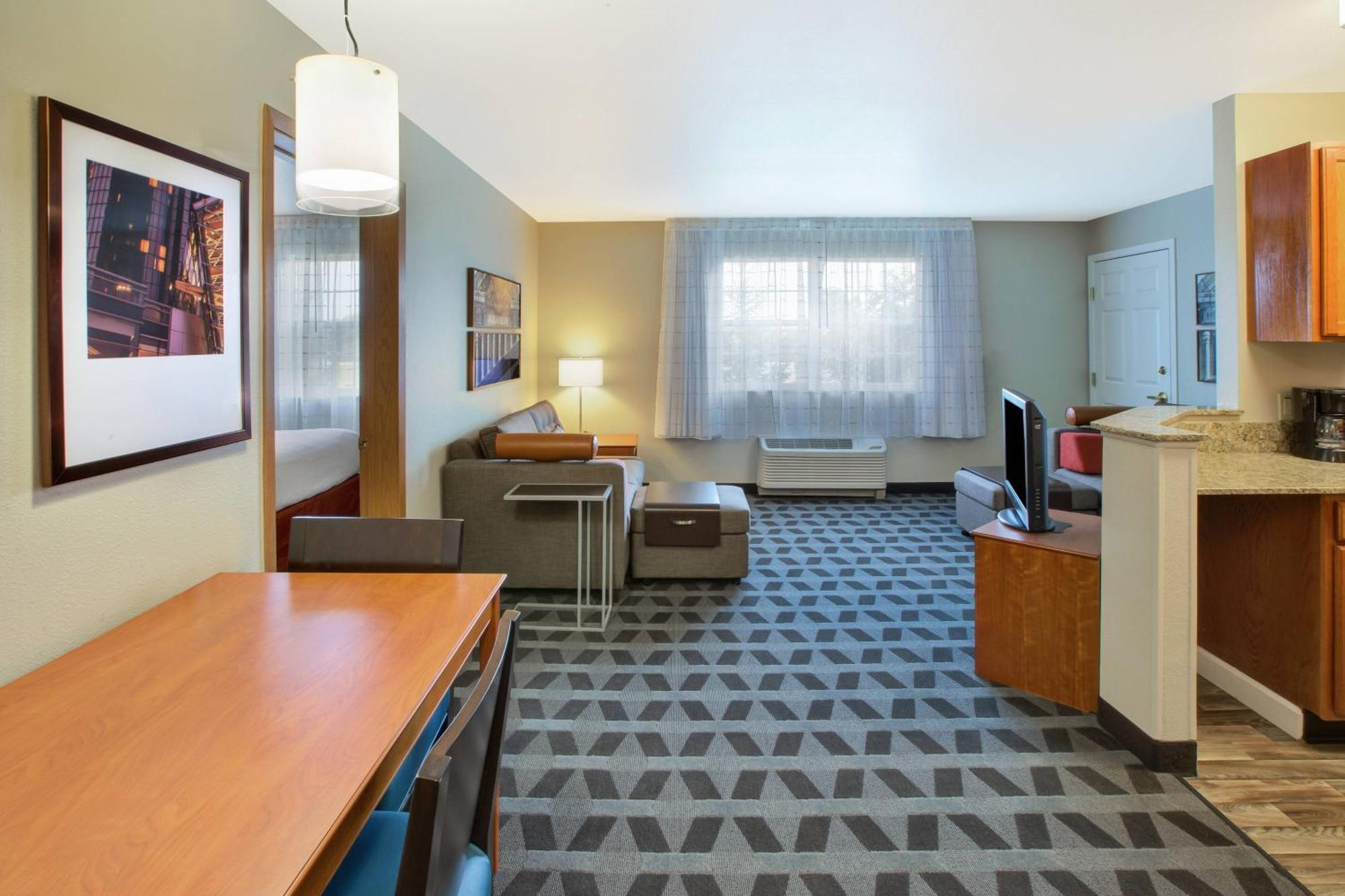Hotel Towneplace Detroit Dearborn