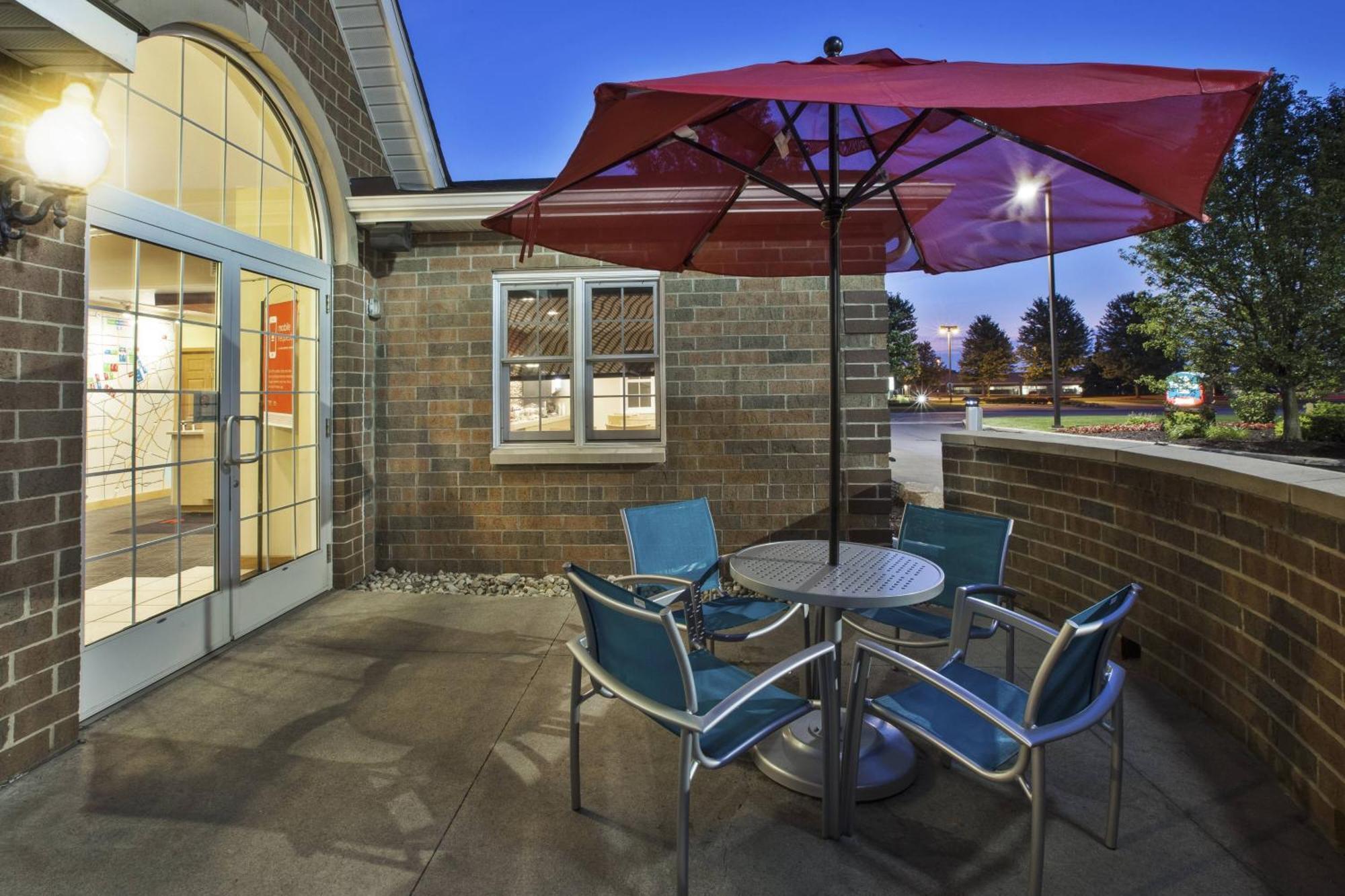 Towneplace Detroit 3*