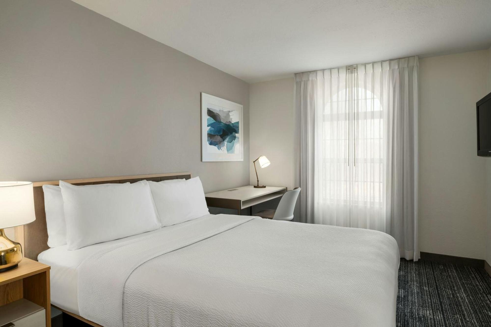 Hotel Towneplace Detroit 3*