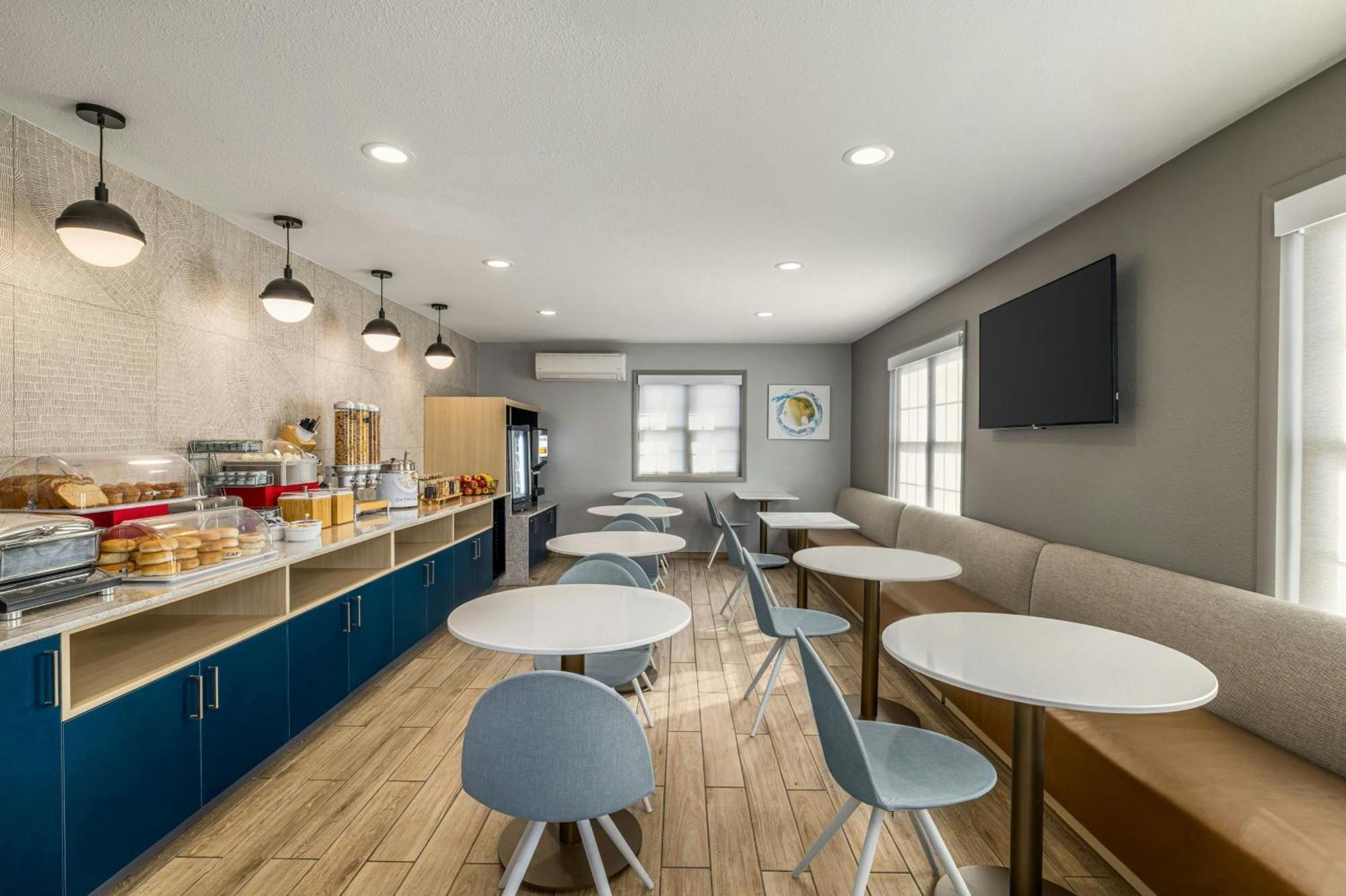 Towneplace Detroit Hotel 3*