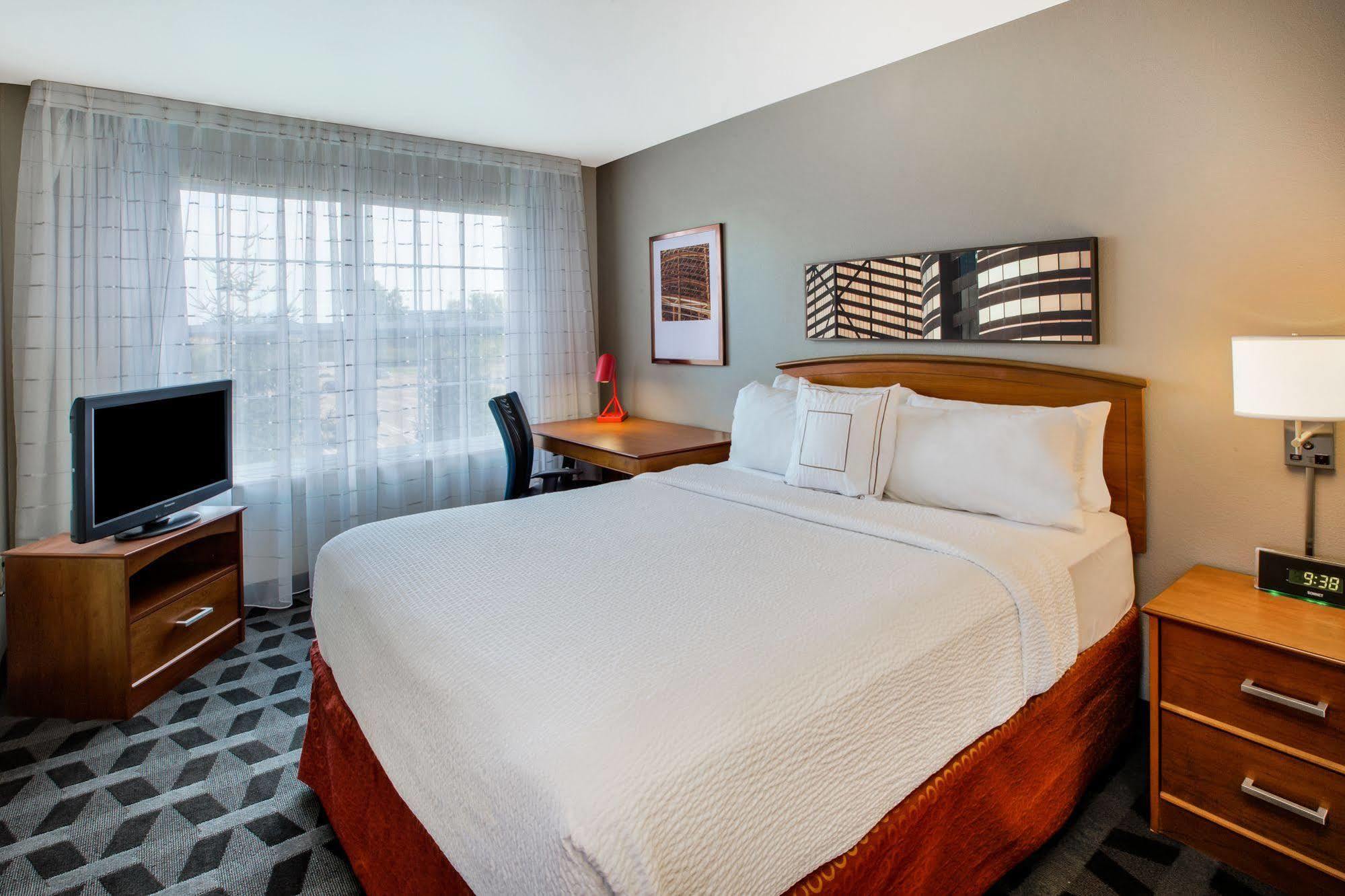 Hotel Towneplace Detroit Dearborn